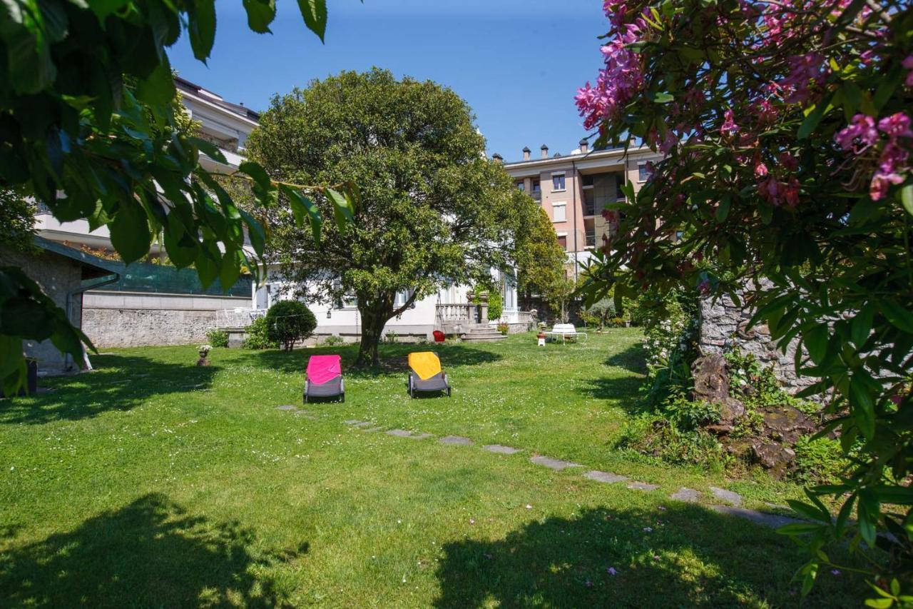 Villa Rachel Intra Exterior foto